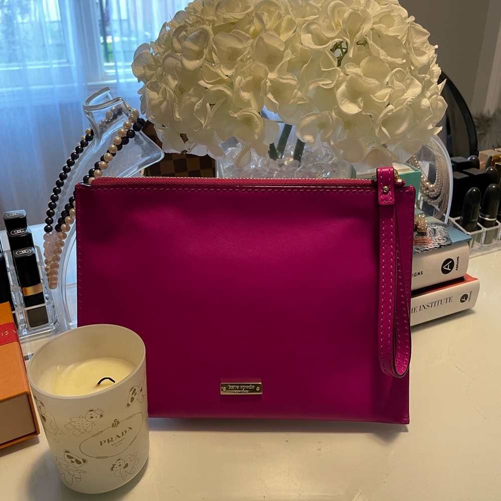 Kate Spade large wristlet